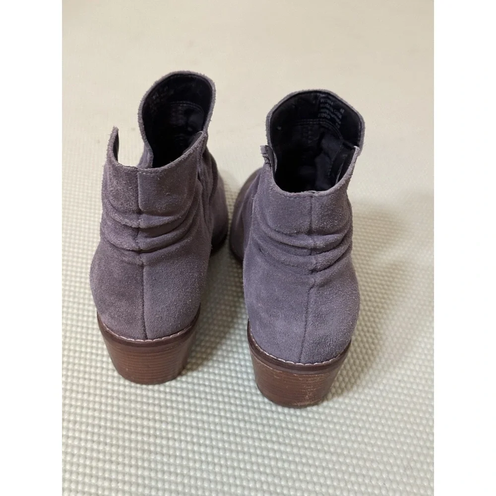 Cole Haan Gray Suede Booties Women's Size 6B Casual Fall Winter Western Classic